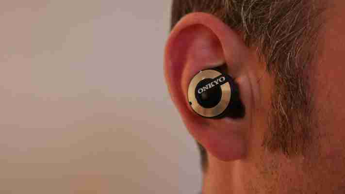 Onkyo W800BT wireless in-ear headphones review - hands on