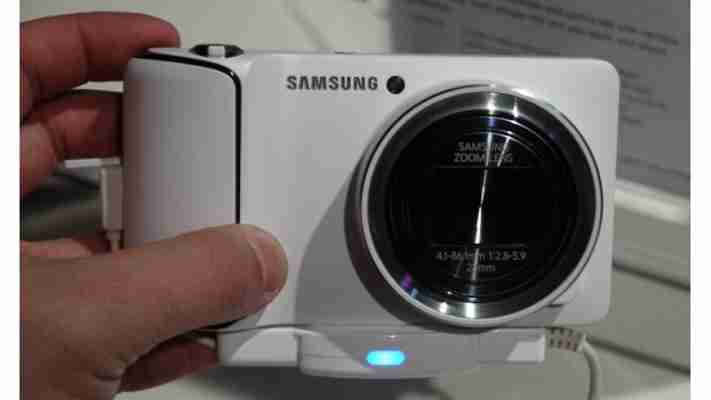 Samsung Galaxy Camera price and availability