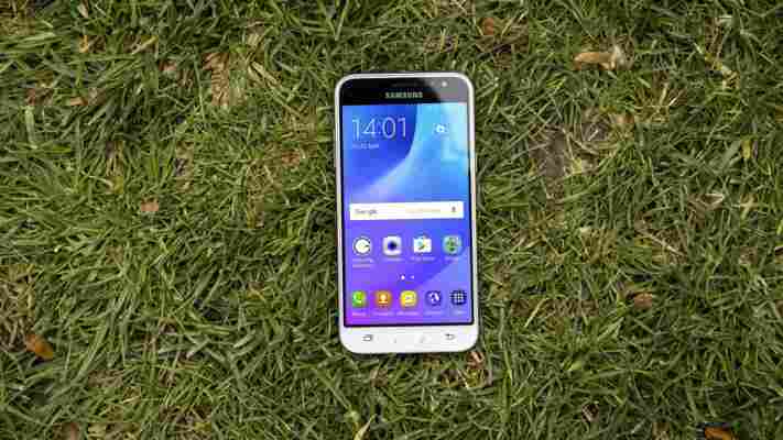 Samsung Galaxy J3 Samsung Galaxy J3 (2016) review: Good, but no match for the Moto G